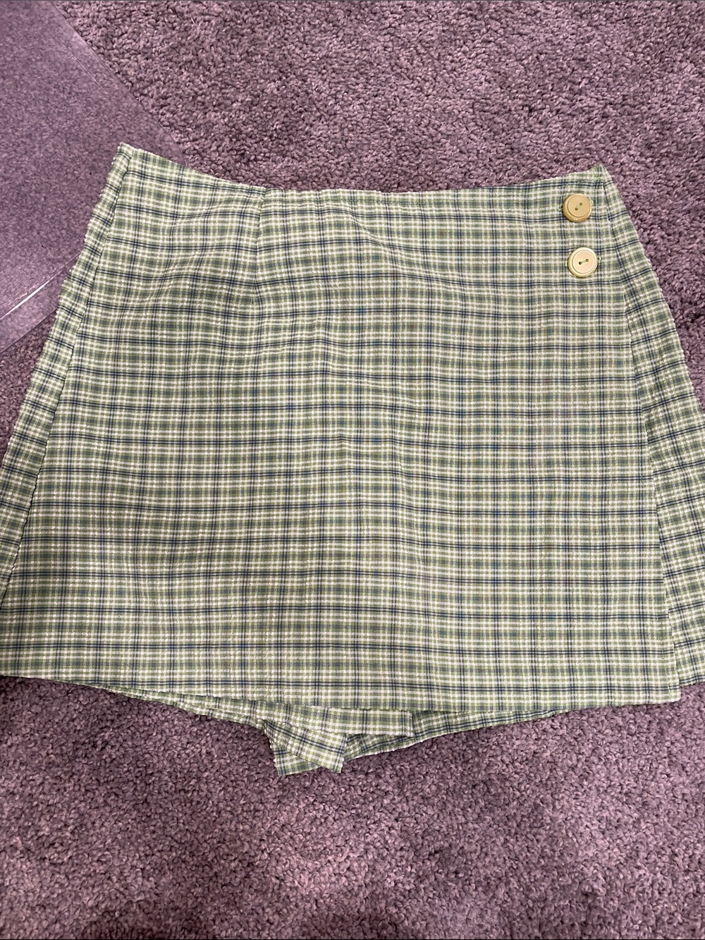 A. Byer Green and Cream Plaid Mini Skort with Side Buttons